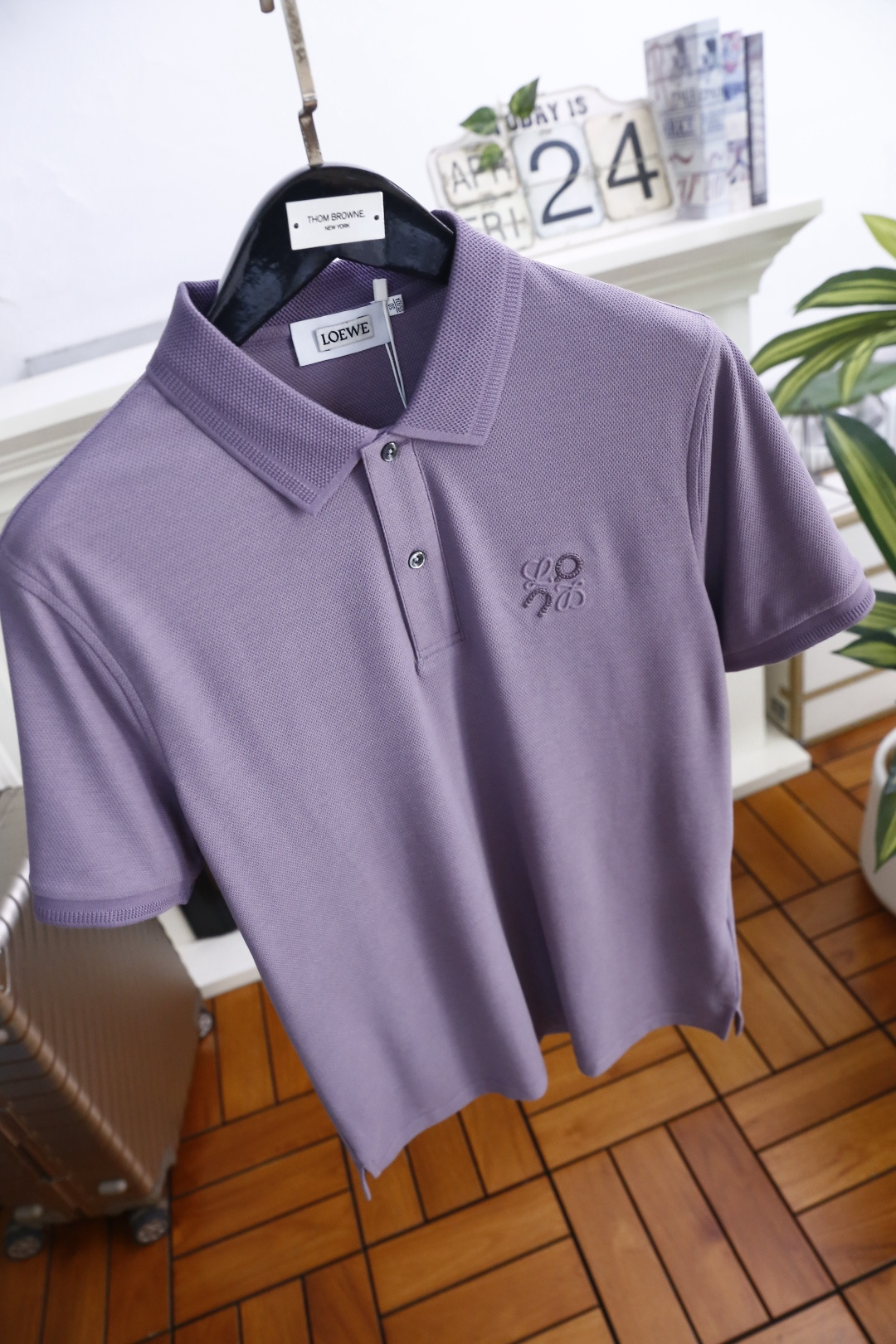 🔥罗意威.26夏季新品，时尚男士经典百搭翻领POLO衫👍利落剪裁勾勒挺括廓形，经典翻领搭配门襟扣设计，兼