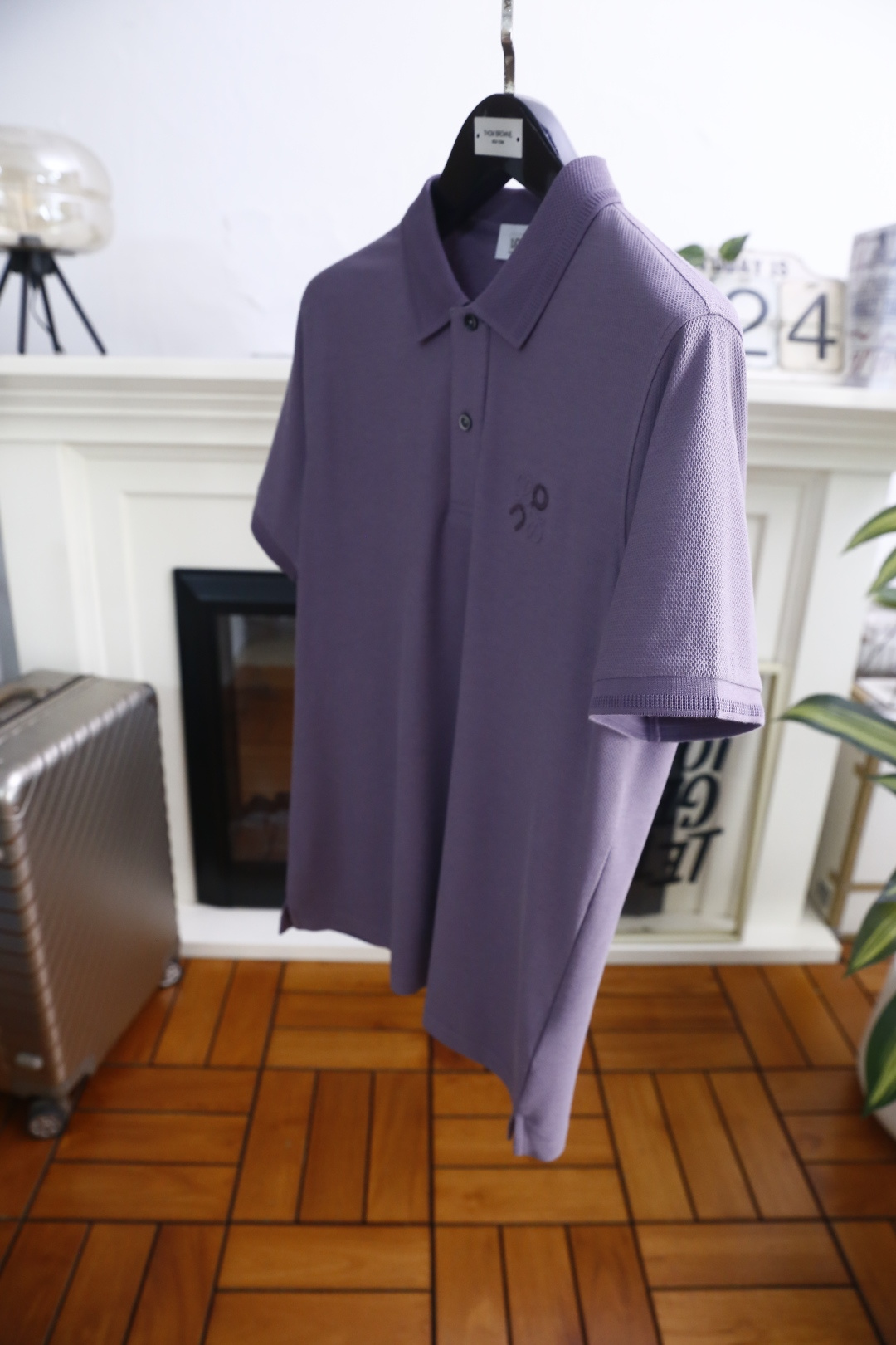 🔥罗意威.26夏季新品，时尚男士经典百搭翻领POLO衫👍利落剪裁勾勒挺括廓形，经典翻领搭配门襟扣设计，兼