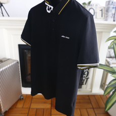 🔥芬迪. 26夏季新品!时尚男士百搭翻领POLO衫👍经典翻领领口点缀撞色品牌标识,门襟纽扣设计简约利落,左胸精致品牌元素 🔥芬迪. 26夏季新品!时尚男士百搭翻领POLO衫👍经典翻领领口点缀撞色品牌标识,门襟纽扣设计简约利落,左胸精致品牌元素