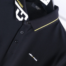 🔥芬迪. 26夏季新品!时尚男士百搭翻领POLO衫👍经典翻领领口点缀撞色品牌标识,门襟纽扣设计简约利落,左胸精致品牌元素 🔥芬迪. 26夏季新品!时尚男士百搭翻领POLO衫👍经典翻领领口点缀撞色品牌标识,门襟纽扣设计简约利落,左胸精致品牌元素