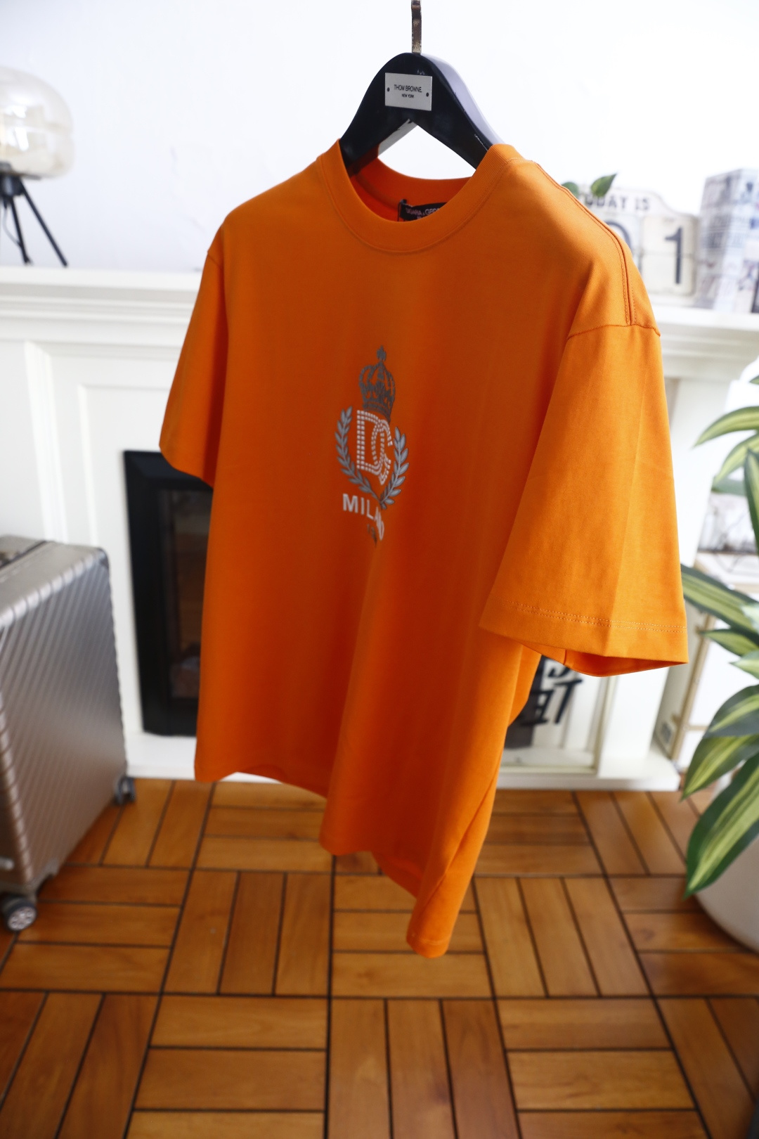 🔥Dolce&Gabbana/杜嘉班纳.26夏季新品！时尚男士百搭圆领短袖T恤，胸前印有品牌标志性皇冠、