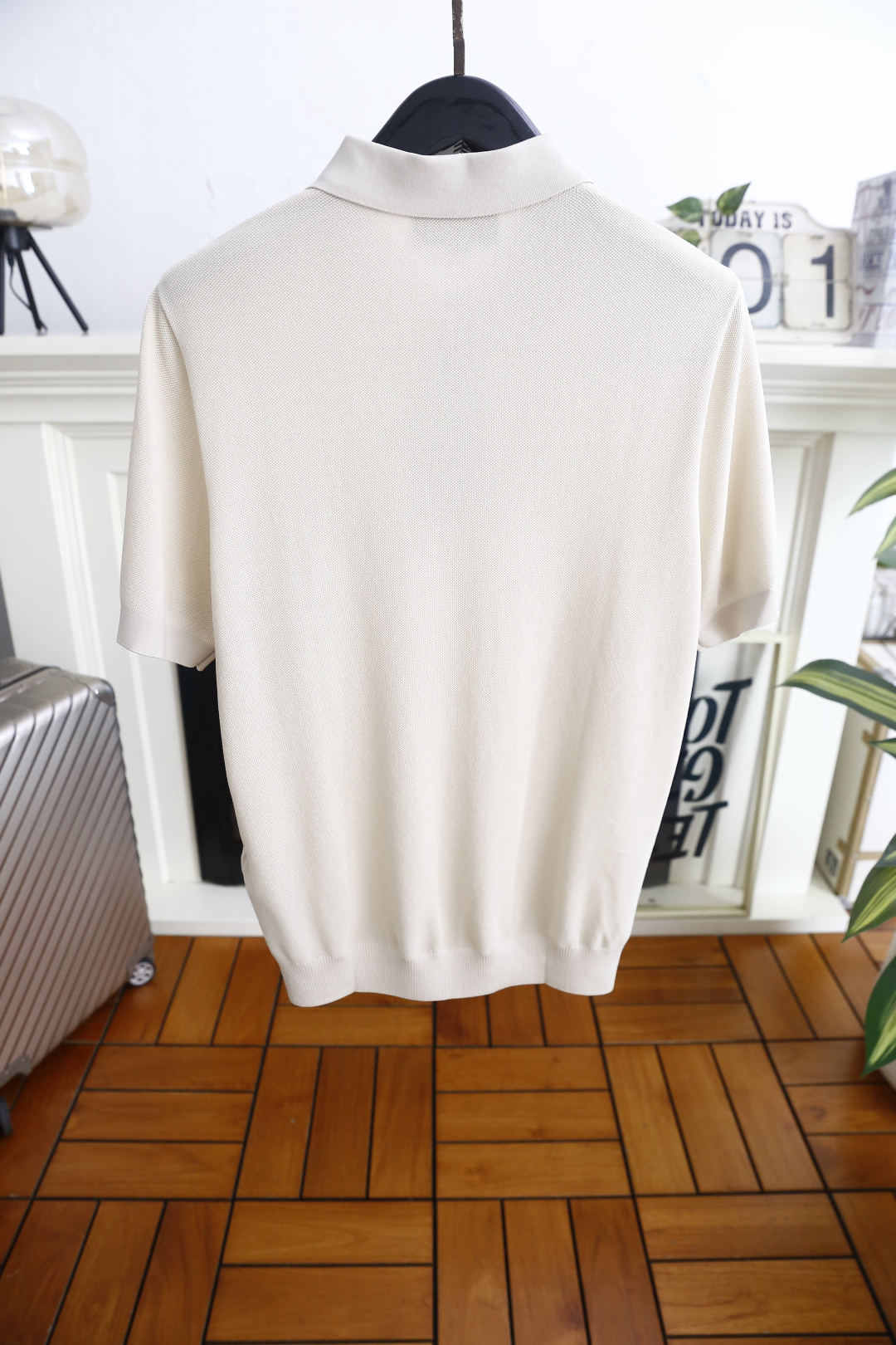 🔥kiton.26夏季新品🆕时尚男士百搭翻领POLO衫自带利落质感，经典翻领搭配三粒扣门襟，简约大气又不