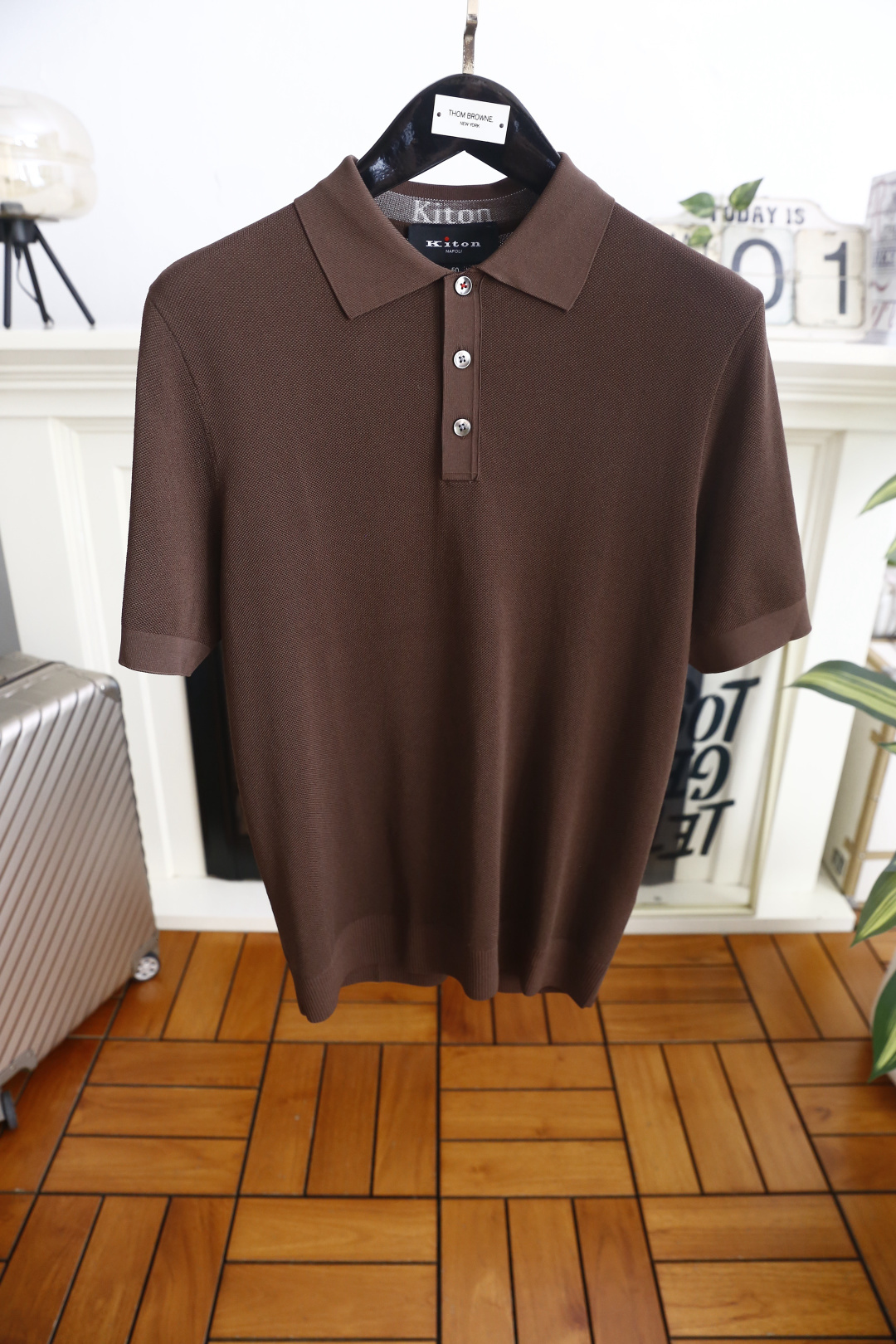 🔥kiton.26夏季新品🆕时尚男士百搭翻领POLO衫自带利落质感，经典翻领搭配三粒扣门襟，简约大气又不