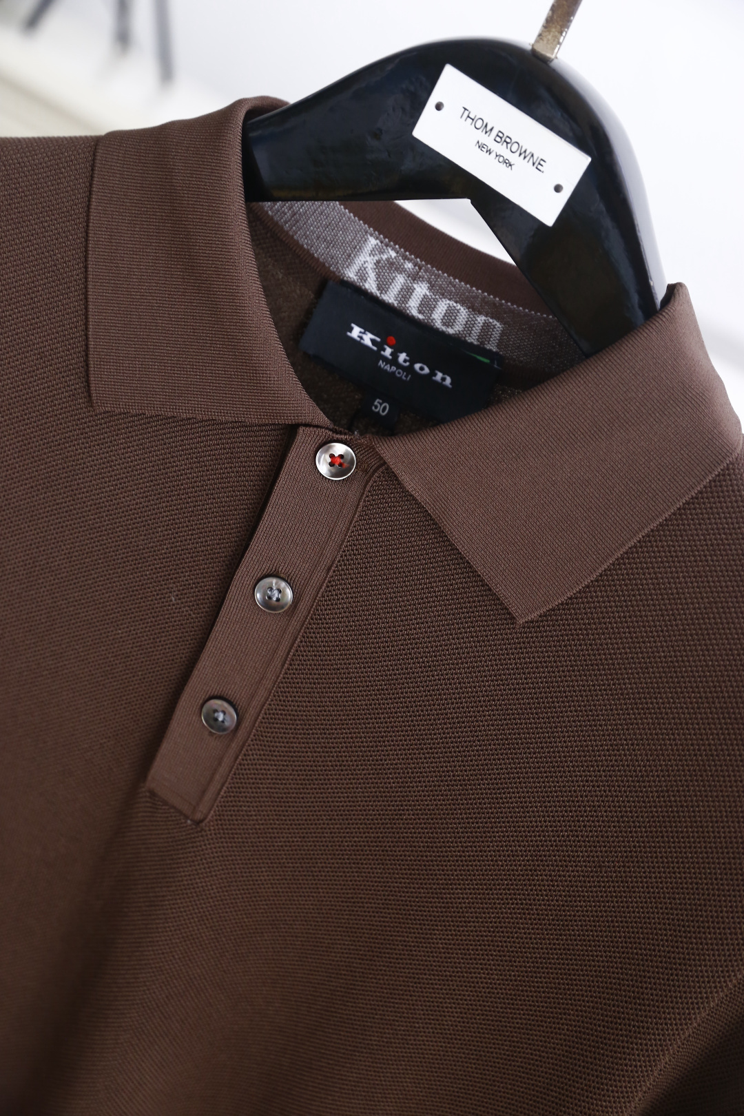 🔥kiton.26夏季新品🆕时尚男士百搭翻领POLO衫自带利落质感，经典翻领搭配三粒扣门襟，简约大气又不
