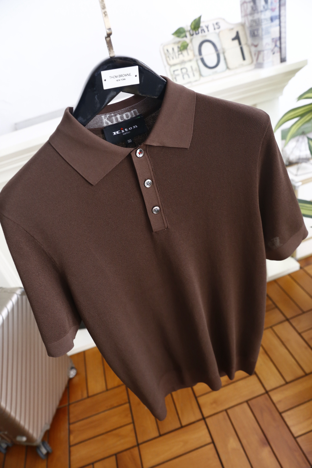 🔥kiton.26夏季新品🆕时尚男士百搭翻领POLO衫自带利落质感，经典翻领搭配三粒扣门襟，简约大气又不