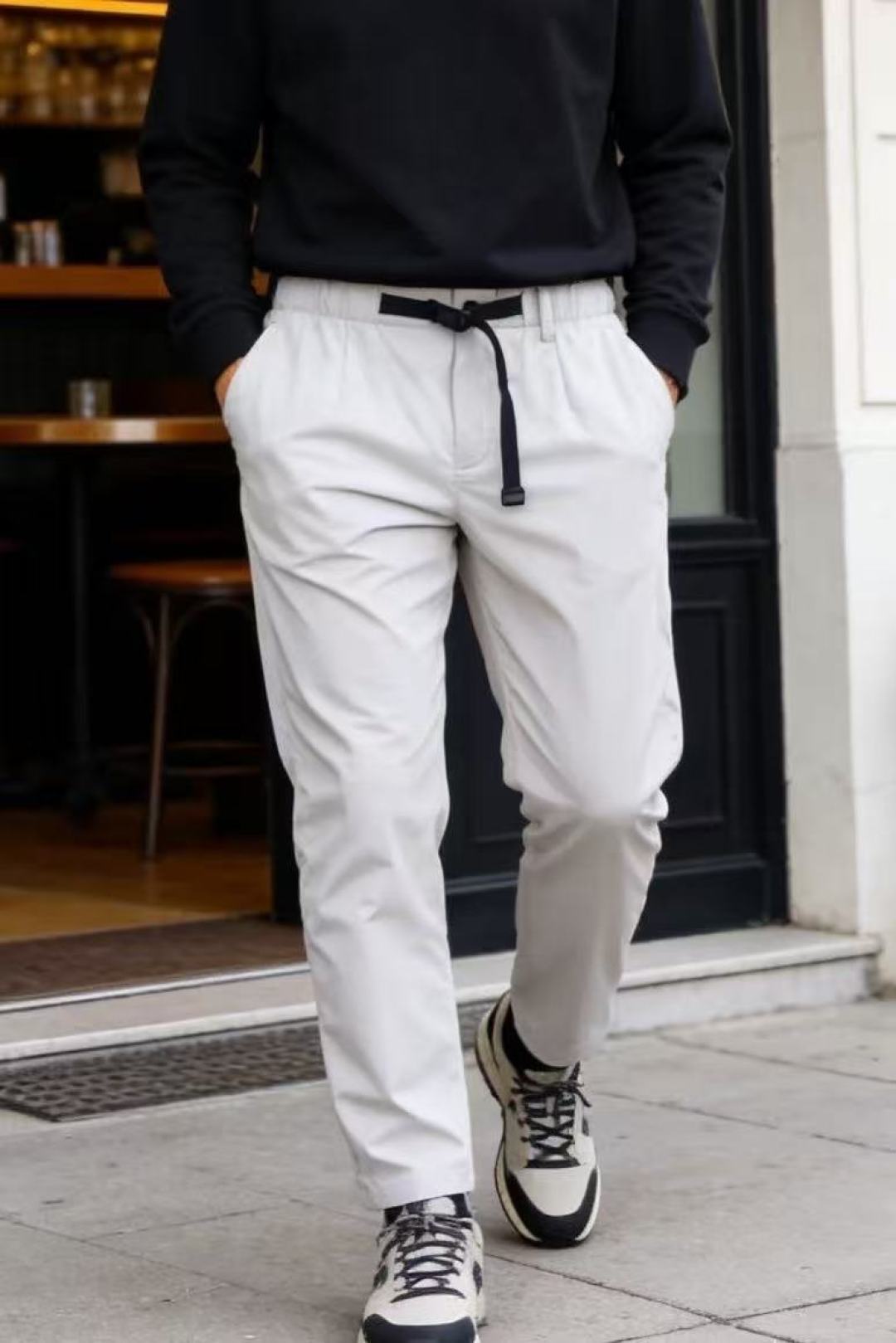 NO:903079,Prada. 26 new summer products!  Fashionable men's all-match casual pants have a fully elasticated waist and are equipped with adjustable webbing buckles, making them easy to put on and take off. The three-dimensional pleating on the front optimizes the shape of the pants, and there are practical pockets on both sides. The pants are neatly cut to nine points, with straight lines and not tight. The overall shape is simple and capable, taking into account both leisure travel and light business wear. The upper body is neat and energetic!  Sizes 48-58, shipped next day!  ,,prada,19860909普拉达. 26夏季新品！时尚男士百搭休闲裤腰部做了全松紧设计,搭配调节织带扣,穿脱灵活自在.前片立体打褶优化裤型,两侧设置实用插袋,裤身是利落的直筒九分剪裁,线条平直不紧绷,整体版型简约干练,兼顾休闲出行与轻商务穿搭,上身利落显精神！尺码48-58,隔天出货！,,prada,,Men's clothing