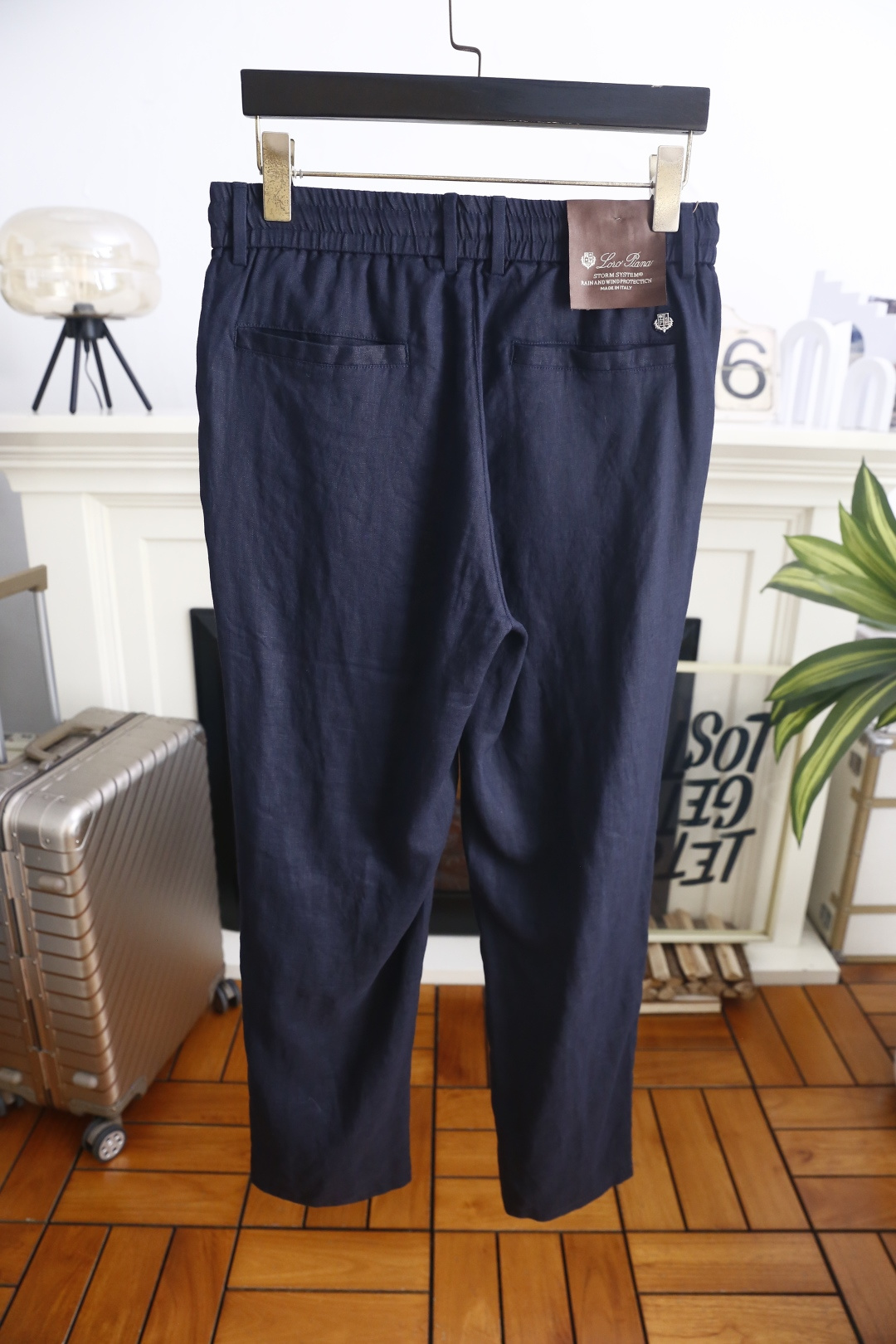 🔥Loro piana.26夏季新品！时尚男士薄款休闲长裤👍后腰松紧搭配金属头抽绳，可自由调节腰围大小，