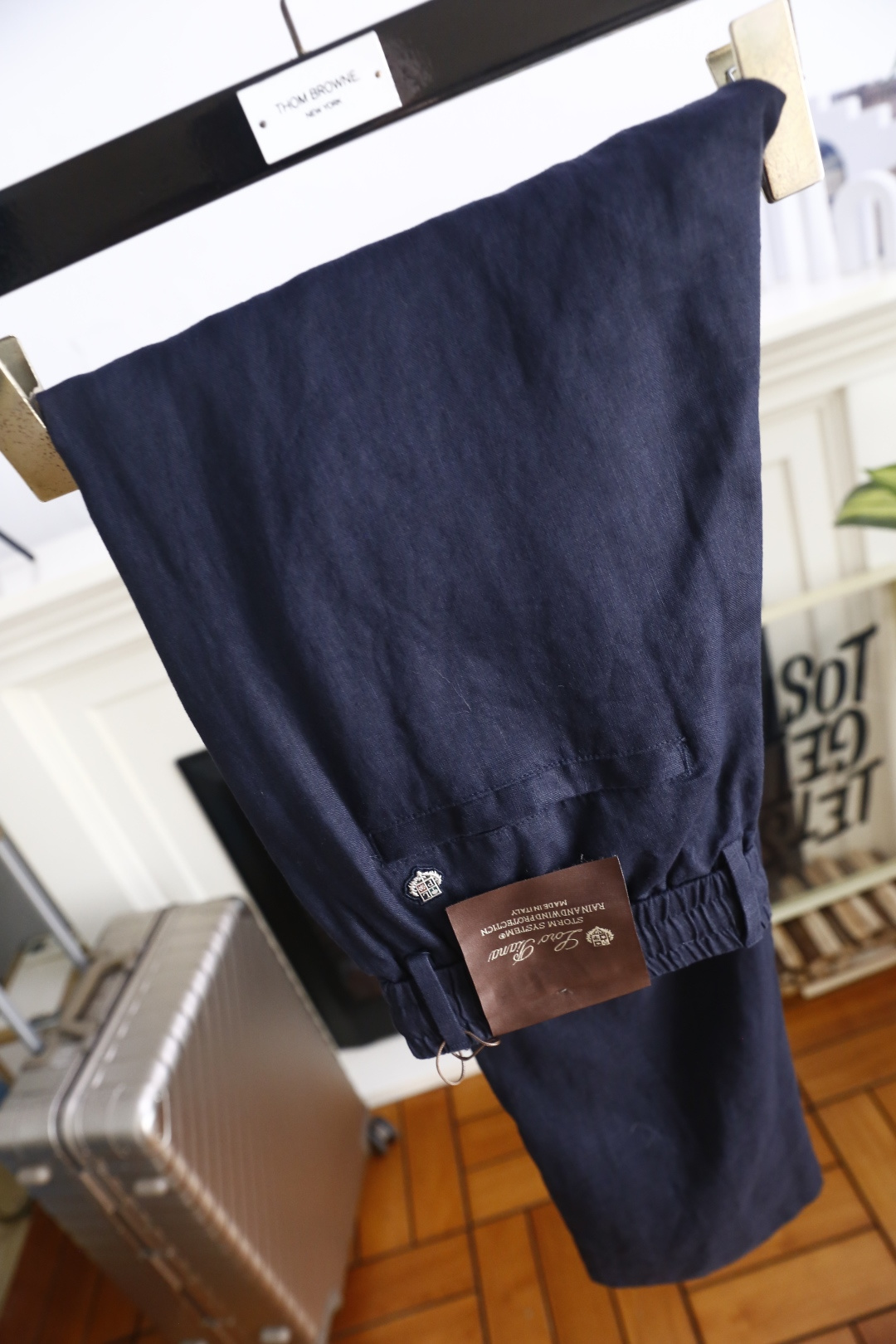 🔥Loro piana.26夏季新品！时尚男士薄款休闲长裤👍后腰松紧搭配金属头抽绳，可自由调节腰围大小，