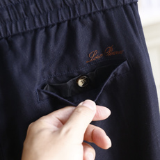 🔥Loro piana.26夏季新品!时尚男士百搭休闲长裤👍松紧腰头搭配撞色抽绳设计,侧边设有嵌入式口袋 🔥Loro piana.26夏季新品!时尚男士百搭休闲长裤👍松紧腰头搭配撞色抽绳设计,侧边设有嵌入式口袋