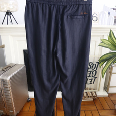 🔥Loro piana.26夏季新品!时尚男士百搭休闲长裤👍松紧腰头搭配撞色抽绳设计,侧边设有嵌入式口袋 🔥Loro piana.26夏季新品!时尚男士百搭休闲长裤👍松紧腰头搭配撞色抽绳设计,侧边设有嵌入式口袋