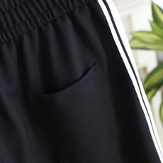 🔥瑟琳.26夏季新品!时尚男士潮流百搭短裤🩳松紧抽绳腰头,可随心调节适配不同腰围,两侧设实用插袋。裤身侧 🔥瑟琳.26夏季新品!时尚男士潮流百搭短裤🩳松紧抽绳腰头,可随心调节适配不同腰围,两侧设实用插袋。裤身侧