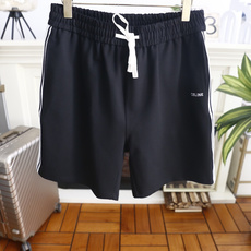🔥瑟琳.26夏季新品!时尚男士潮流百搭短裤🩳松紧抽绳腰头,可随心调节适配不同腰围,两侧设实用插袋。裤身侧 🔥瑟琳.26夏季新品!时尚男士潮流百搭短裤🩳松紧抽绳腰头,可随心调节适配不同腰围,两侧设实用插袋。裤身侧