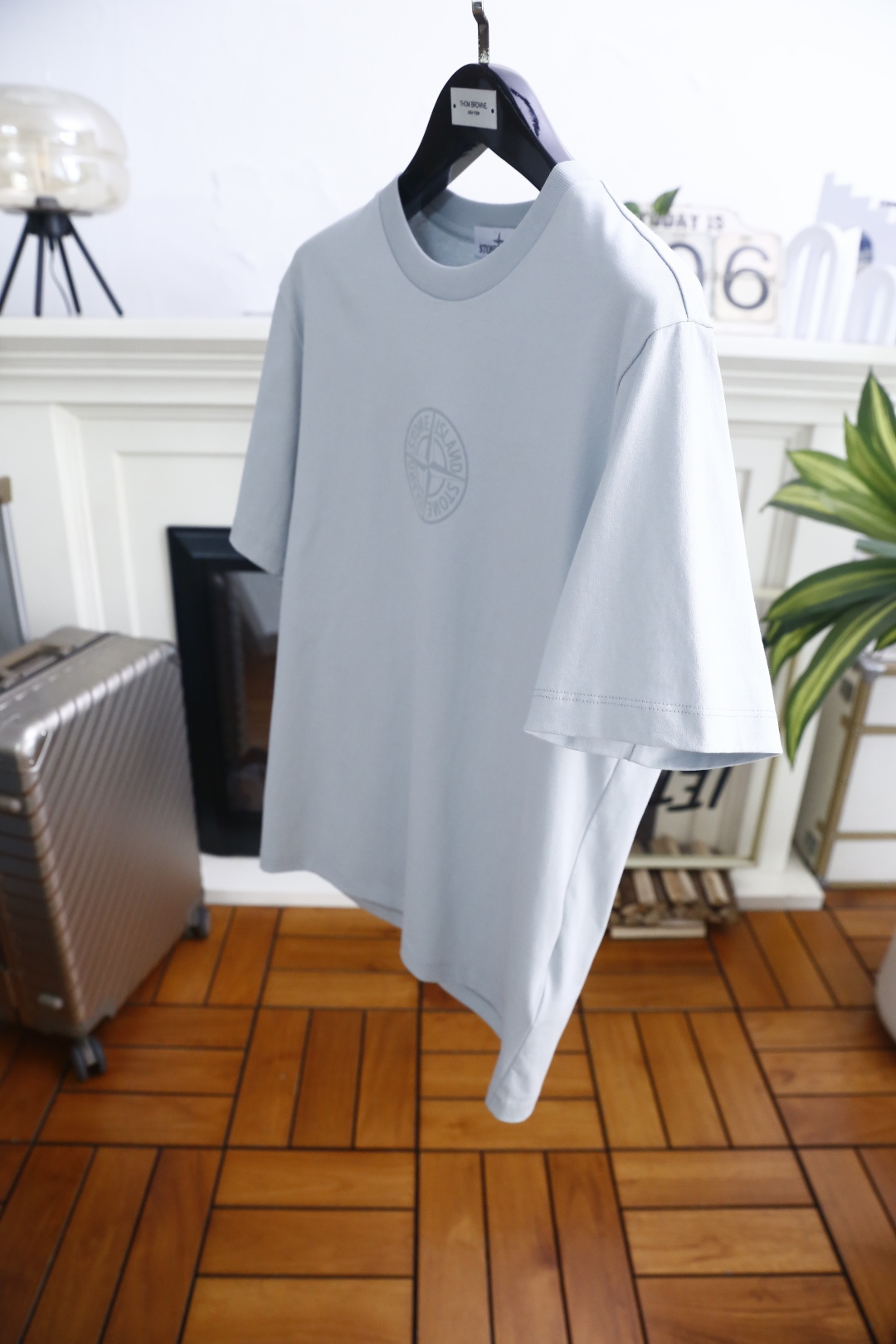 🔥石头岛.26夏季新品！时尚男士基础圆领短袖T恤，合身微宽松剪裁适配各类身形，领口罗纹收口牢固不易变形，