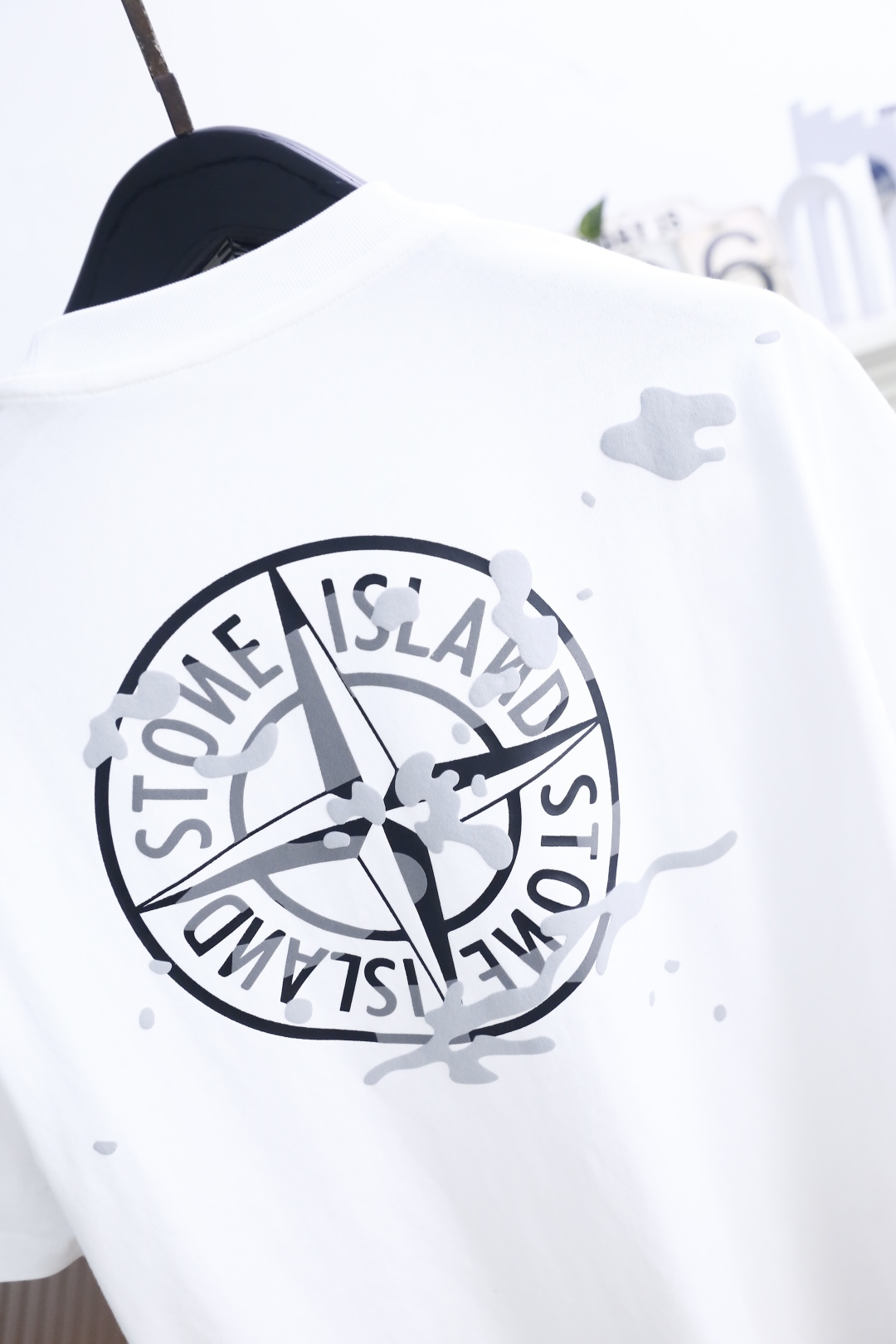🔥石头岛.26夏季新品！时尚男士基础圆领短袖T恤，合身微宽松剪裁适配各类身形，领口罗纹收口牢固不易变形，