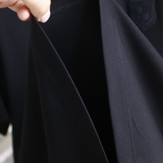 🔥Loro piana.26夏季新品!时尚男士百搭短袖👍经典基础圆领短袖,领口做规整包边处理,袖口剪裁利 🔥Loro piana.26夏季新品!时尚男士百搭短袖👍经典基础圆领短袖,领口做规整包边处理,袖口剪裁利