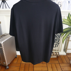 🔥Loro piana.26夏季新品!时尚男士百搭短袖👍经典基础圆领短袖,领口做规整包边处理,袖口剪裁利 🔥Loro piana.26夏季新品!时尚男士百搭短袖👍经典基础圆领短袖,领口做规整包边处理,袖口剪裁利