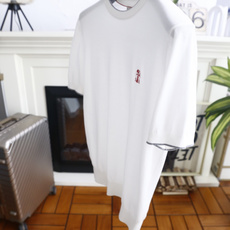 🔥BC.26夏季新品!时尚男士百搭针织圆领上衣,领口与袖口搭配细撞色包边增添层次感,左胸点缀小巧刺绣标识 🔥BC.26夏季新品!时尚男士百搭针织圆领上衣,领口与袖口搭配细撞色包边增添层次感,左胸点缀小巧刺绣标识