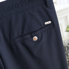 🔥Loro piana.26夏季新品!时尚男士商务休闲九分西裤,标准裤腰搭配多根固定袢带,后腰压印品牌标 🔥Loro piana.26夏季新品!时尚男士商务休闲九分西裤,标准裤腰搭配多根固定袢带,后腰压印品牌标