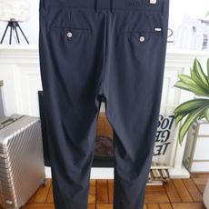 🔥Loro piana.26夏季新品!时尚男士商务休闲九分西裤,标准裤腰搭配多根固定袢带,后腰压印品牌标 🔥Loro piana.26夏季新品!时尚男士商务休闲九分西裤,标准裤腰搭配多根固定袢带,后腰压印品牌标