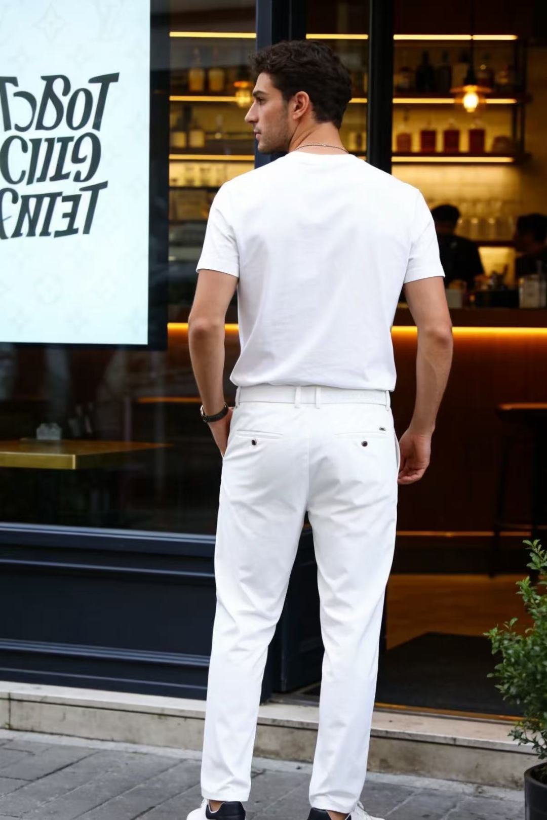 🔥Loro piana.26夏季新品！时尚男士商务休闲九分西裤，标准裤腰搭配多根固定袢带，后腰压印品牌标