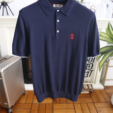 🔥BC.26夏季新品!时尚男士经典翻领半开扣短袖👍门襟搭配三颗纽扣,袖口处带有细巧的撞色包边,衣身一侧点 🔥BC.26夏季新品!时尚男士经典翻领半开扣短袖👍门襟搭配三颗纽扣,袖口处带有细巧的撞色包边,衣身一侧点