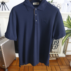 🔥巴宝丽.26夏季新品!时尚男士百搭短袖👍经典翻领半开襟设计,门襟配有三颗纽扣,衣身侧边做开叉处理提升活 🔥巴宝丽.26夏季新品!时尚男士百搭短袖👍经典翻领半开襟设计,门襟配有三颗纽扣,衣身侧边做开叉处理提升活