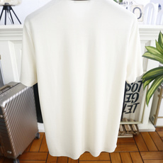 🔥Loro piana.26夏季新品!时尚男士百搭撞色条纹翻领设计,前襟搭配三颗纽扣,衣身剪裁规整合身, 🔥Loro piana.26夏季新品!时尚男士百搭撞色条纹翻领设计,前襟搭配三颗纽扣,衣身剪裁规整合身,