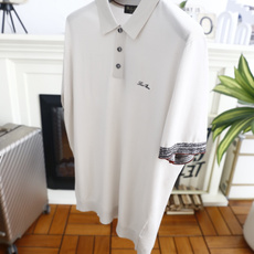 🔥Loro piana.26夏季新品!时尚男士经典翻领短袖👍搭配三颗纽扣门襟,左胸处点缀精致手写刺绣标识 🔥Loro piana.26夏季新品!时尚男士经典翻领短袖👍搭配三颗纽扣门襟,左胸处点缀精致手写刺绣标识