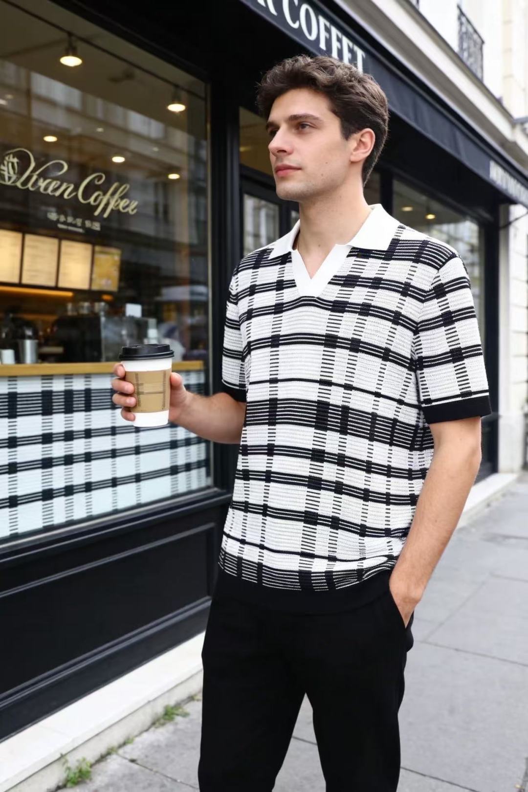 🔥Loro piana.26夏季新品！时尚男士百搭拼接撞色翻领搭配V型开襟短袖👍衣身布满规整格纹条纹，短
