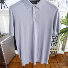 🔥Loro piana.26夏季新品!时尚男士百搭短袖👍简约平整翻领搭配三粒扣短门襟,袖口与下摆采用窄边 🔥Loro piana.26夏季新品!时尚男士百搭短袖👍简约平整翻领搭配三粒扣短门襟,袖口与下摆采用窄边