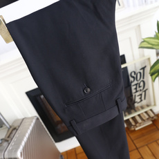 🔥Loro piana.26夏季新品!时尚男士百搭休闲长裤👍单褶设计西裤搭配标准腰头与单颗扣门襟,侧边设 🔥Loro piana.26夏季新品!时尚男士百搭休闲长裤👍单褶设计西裤搭配标准腰头与单颗扣门襟,侧边设