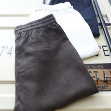 🔥Loro piana. 26夏季新品🆕时尚男士轻奢大牌质感的休闲九分裤,腰部搭配抽绳松紧设计,辅以皮质饰扣点缀,兼顾舒 🔥Loro piana. 26夏季新品🆕时尚男士轻奢大牌质感的休闲九分裤,腰部搭配抽绳松紧设计,辅以皮质饰扣点缀,兼顾舒