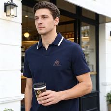 🔥Loro piana. 26夏季新品,时尚轻奢大牌气质男士短袖Polo衫,撞色条纹点缀翻领,简约V型门襟利落大气。胸口 🔥Loro piana. 26夏季新品,时尚轻奢大牌气质男士短袖Polo衫,撞色条纹点缀翻领,简约V型门襟利落大气。胸口