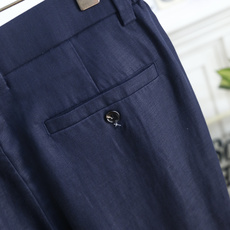 🔥Loro piana. 26夏季新品🆕时尚复古大牌质感的男士九分休闲西裤,腰侧暗藏松紧设计,兼顾舒适与贴合度。后置双袋 🔥Loro piana. 26夏季新品🆕时尚复古大牌质感的男士九分休闲西裤,腰侧暗藏松紧设计,兼顾舒适与贴合度。后置双袋