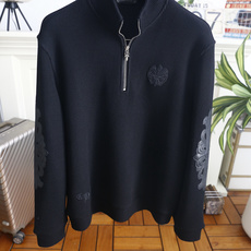 🔥克罗心. 26秋冬新品!时尚男士半拉链立领长袖上衣,自带高奢大牌气场,半开拉链设计简约利落,胸口立体刺绣徽章辨识度十足 🔥克罗心. 26秋冬新品!时尚男士半拉链立领长袖上衣,自带高奢大牌气场,半开拉链设计简约利落,胸口立体刺绣徽章辨识度十足