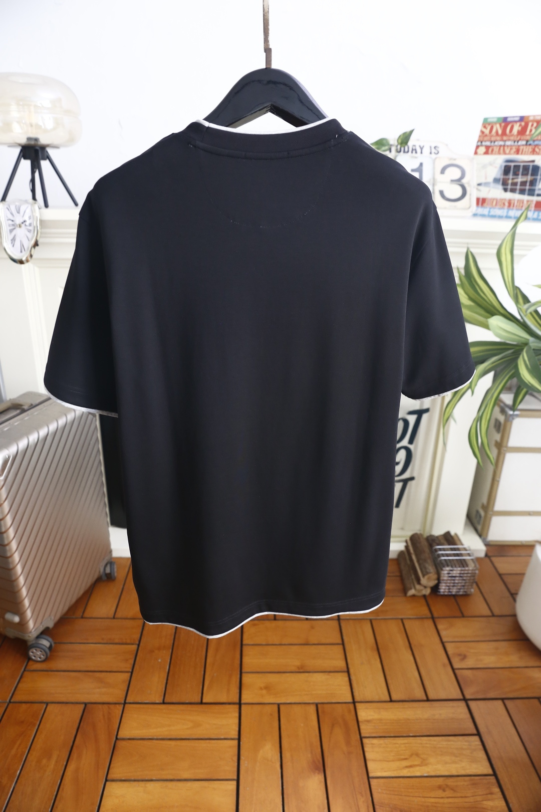 🔥BC. 26夏季新品！时尚男士轻奢短袖T恤，大牌风假两件撞色包边设计层次感十足，胸口精致刺绣标识低调凸显辨识度，利落宽