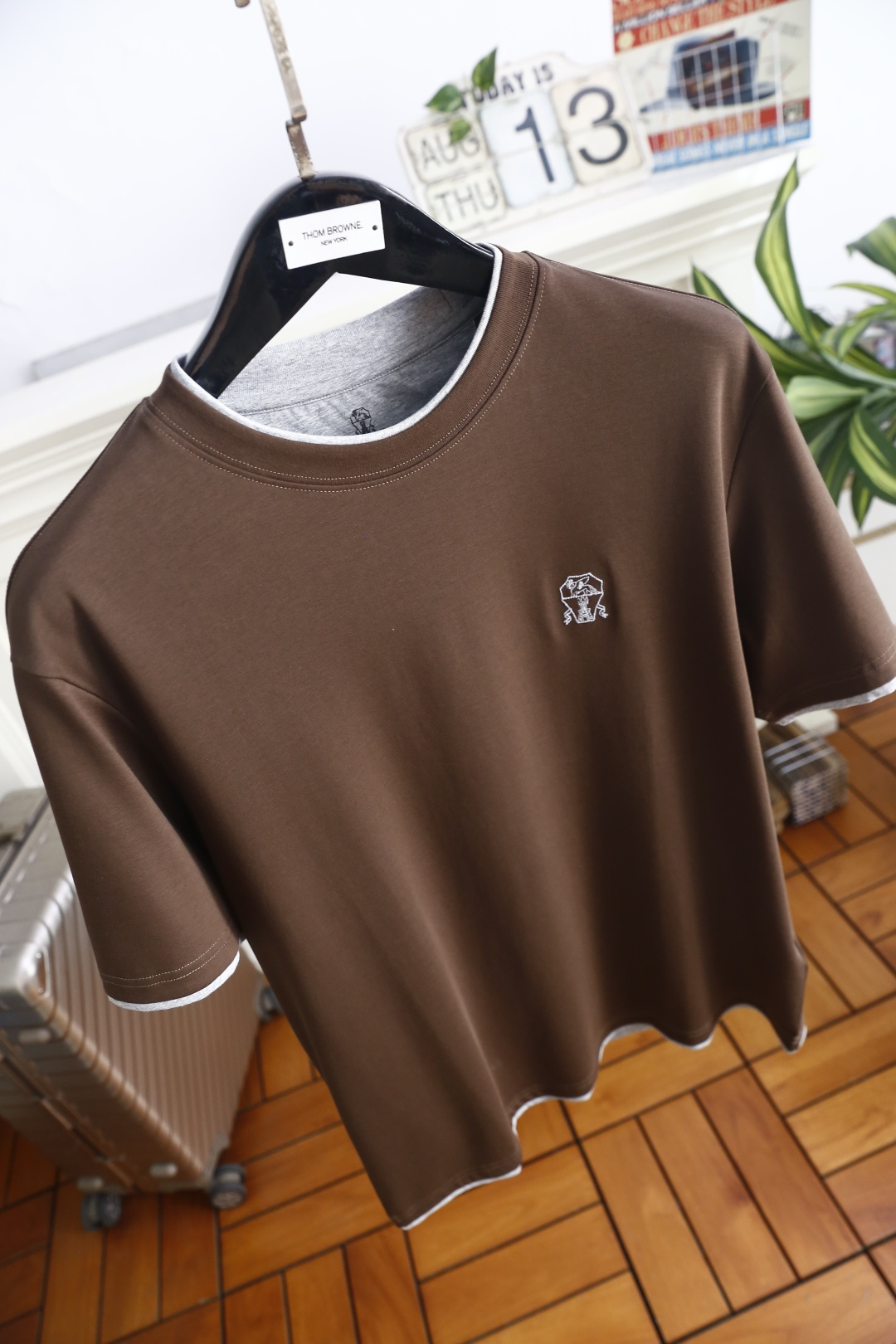🔥BC. 26夏季新品!时尚男士轻奢短袖T恤,大牌风假两件撞色包边设计层次感十足,胸口精致刺绣标识低调凸显辨识度,利落宽 🔥BC. 26夏季新品!时尚男士轻奢短袖T恤,大牌风假两件撞色包边设计层次感十足,胸口精致刺绣标识低调凸显辨识度,利落宽
