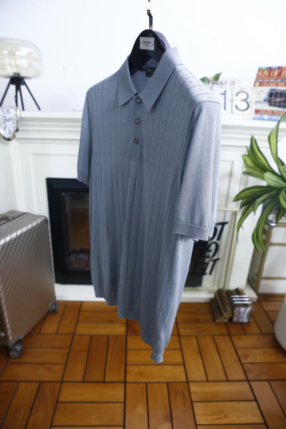 🔥Loro piana. 26夏季新品🆕时尚男士轻奢针织Polo衫,意式大牌翻领版型格调雅致,全身竖纹镂空肌理富有层次感 🔥Loro piana. 26夏季新品🆕时尚男士轻奢针织Polo衫,意式大牌翻领版型格调雅致,全身竖纹镂空肌理富有层次感