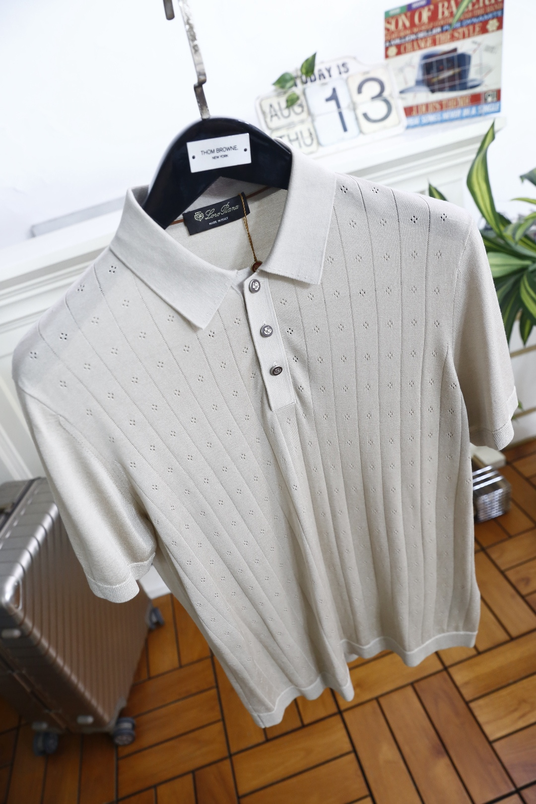 🔥Loro piana. 26夏季新品🆕时尚男士轻奢针织Polo衫，意式大牌翻领版型格调雅致，全身竖纹镂空肌理富有层次感