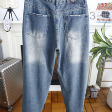 🔥古驰. 26夏季新品🆕时尚男士轻奢牛仔裤,复古做旧水洗自带潮牌氛围感,后腰皮牌搭配金属饰扣提升识别度,后袋毛边细节丰富 🔥古驰. 26夏季新品🆕时尚男士轻奢牛仔裤,复古做旧水洗自带潮牌氛围感,后腰皮牌搭配金属饰扣提升识别度,后袋毛边细节丰富