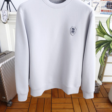 🔥BC. 26秋季新品!时尚男士百搭圆领卫衣,自带轻奢大牌氛围感,胸口盾牌形刺绣徽章精致立体,强化单品辨识度,罗纹圆领做 🔥BC. 26秋季新品!时尚男士百搭圆领卫衣,自带轻奢大牌氛围感,胸口盾牌形刺绣徽章精致立体,强化单品辨识度,罗纹圆领做