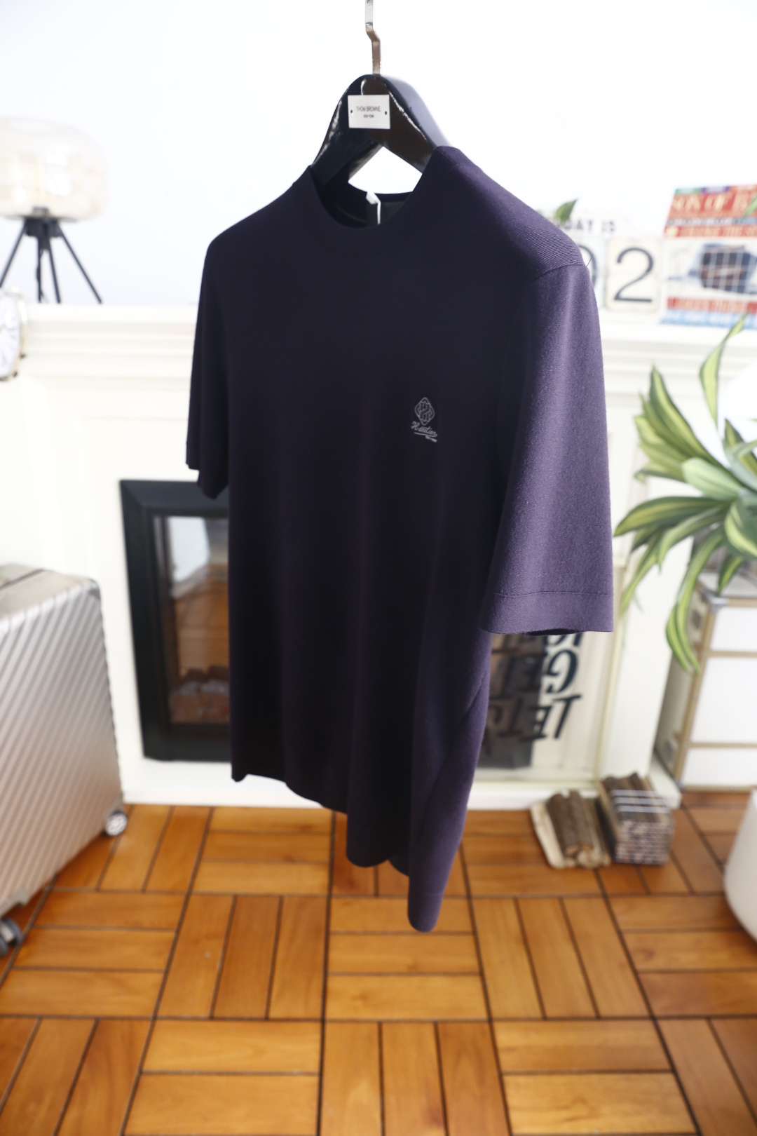 🔥爱马仕. 26秋季新品!时尚男士针织短袖,左胸精致小巧刺绣标识低调点缀,简约圆领设计利落得体,版型合身不紧绷,整体干净 🔥爱马仕. 26秋季新品!时尚男士针织短袖,左胸精致小巧刺绣标识低调点缀,简约圆领设计利落得体,版型合身不紧绷,整体干净