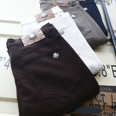 🔥Loro Piana. 26夏季新品!时尚男士百搭休闲长裤👍经典五袋式裤型搭配标准腰袢设计,后腰配有皮质标牌装饰,后袋 🔥Loro Piana. 26夏季新品!时尚男士百搭休闲长裤👍经典五袋式裤型搭配标准腰袢设计,后腰配有皮质标牌装饰,后袋