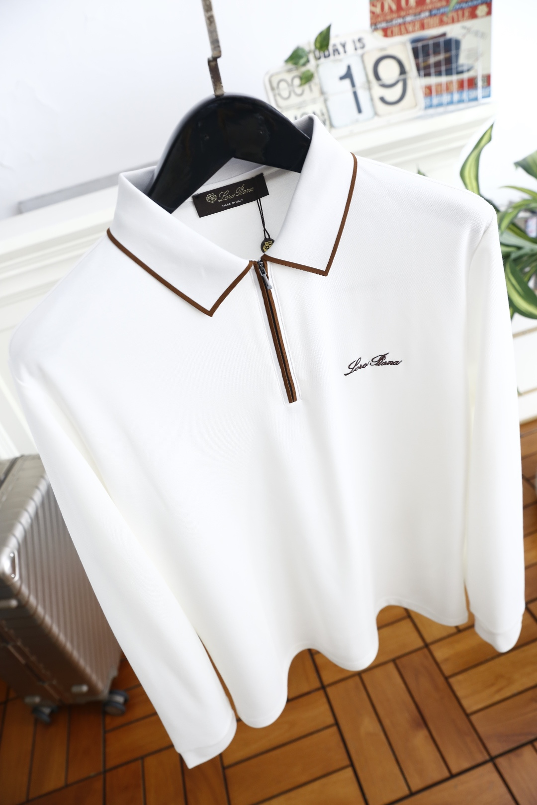 🔥Loro Piana. 26秋冬新款！时尚男士长袖Polo衫，撞色包边翻领搭配半拉链门襟，胸口精致手写刺绣标识低调雅致
