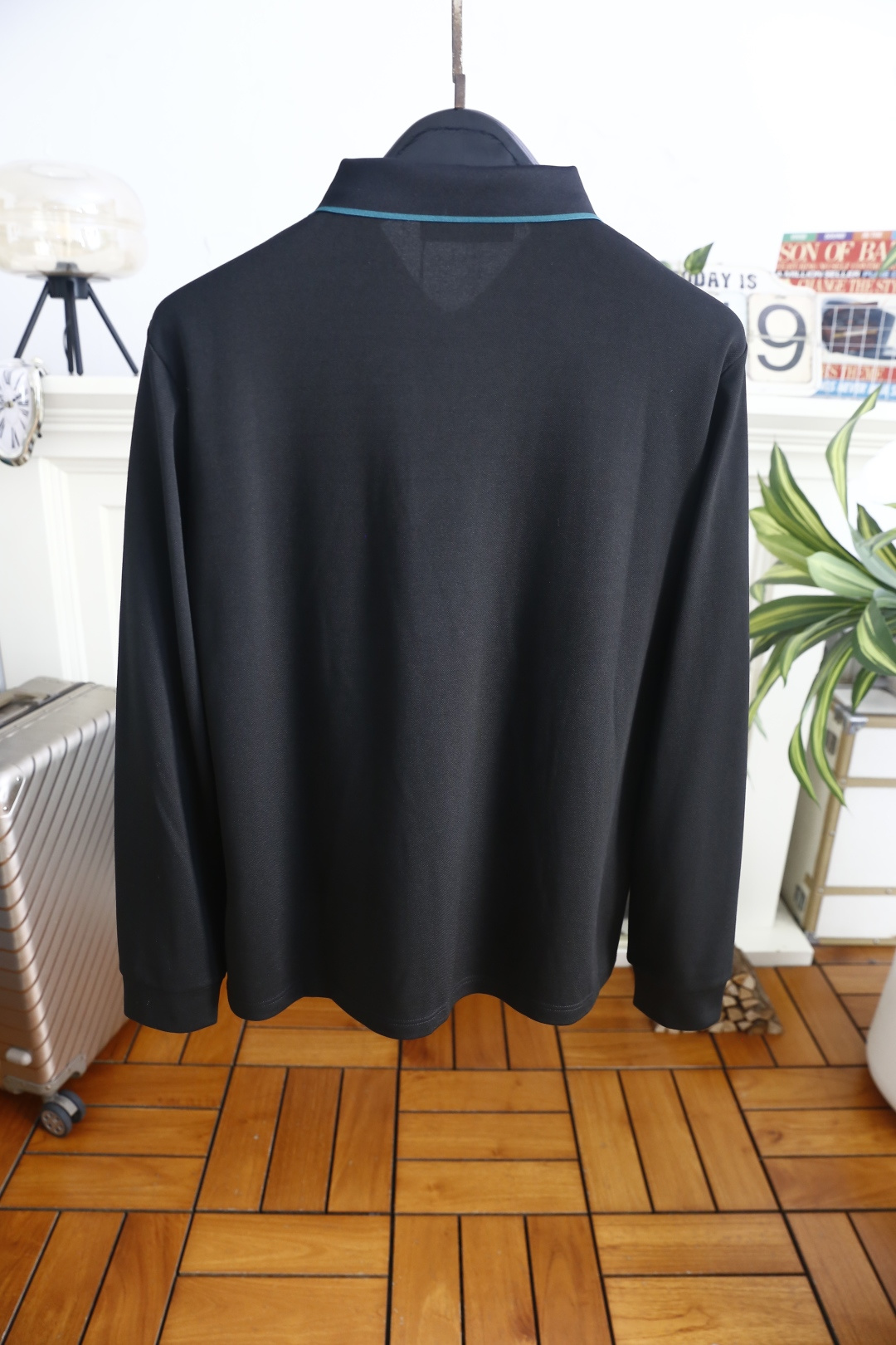 🔥Loro Piana. 26秋冬新款！时尚男士长袖Polo衫，撞色包边翻领搭配半拉链门襟，胸口精致手写刺绣标识低调雅致