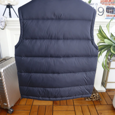🔥Loro Piana. 26秋冬新款🆕时尚男士立领羽绒马甲,甄选90白鸭绒,充绒量100g-125g,分格锁绒不易跑绒 🔥Loro Piana. 26秋冬新款🆕时尚男士立领羽绒马甲,甄选90白鸭绒,充绒量100g-125g,分格锁绒不易跑绒