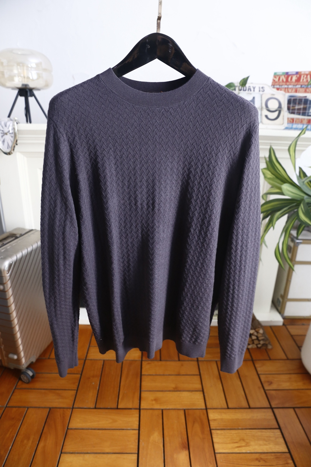 🔥Loro Piana. 26秋冬新款！时尚男士半高领针织衫，面料含绵羊毛，衣身精致立体菱格提花纹理，肌理层次饱满耐看。