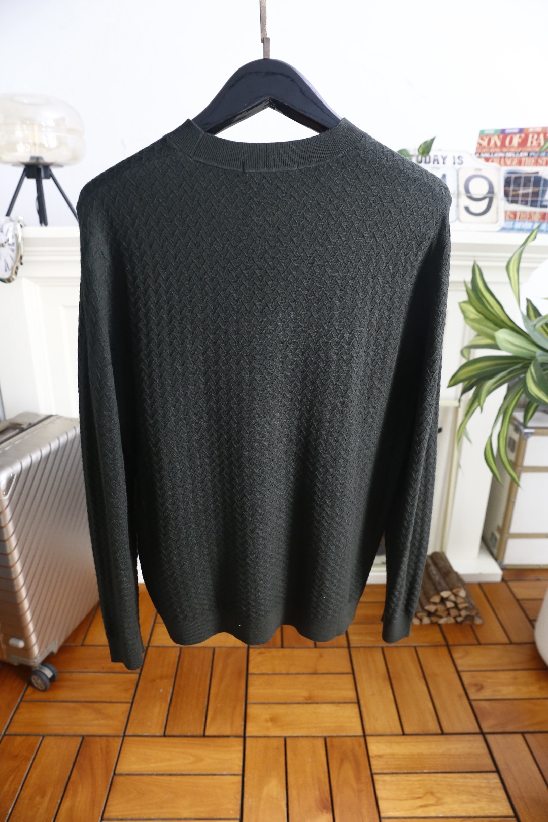 🔥Loro Piana. 26秋冬新款！时尚男士半高领针织衫，面料含绵羊毛，衣身精致立体菱格提花纹理，肌理层次饱满耐看。