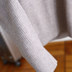 🔥Loro Piana. 26秋冬新款!时尚男士半拉链立领针织衫,细腻华夫格肌理质感出众,半开拉链领口可自由调节。罗纹收 🔥Loro Piana. 26秋冬新款!时尚男士半拉链立领针织衫,细腻华夫格肌理质感出众,半开拉链领口可自由调节。罗纹收