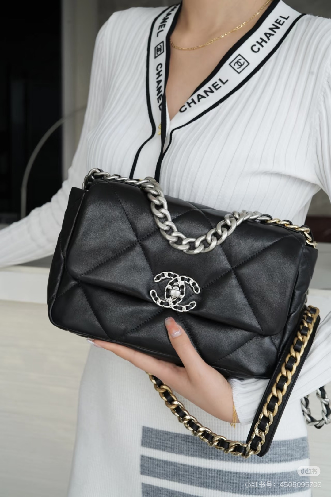 Chanel 19 Bag Black White shoulder